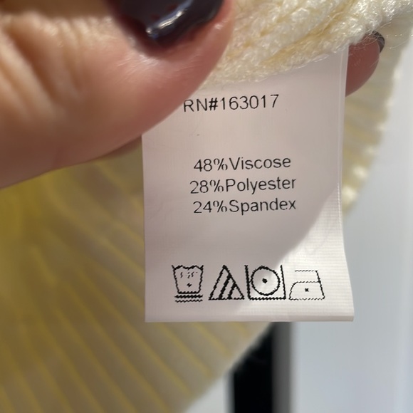 Princess Polly cropped knit vest - Picture 3 of 5